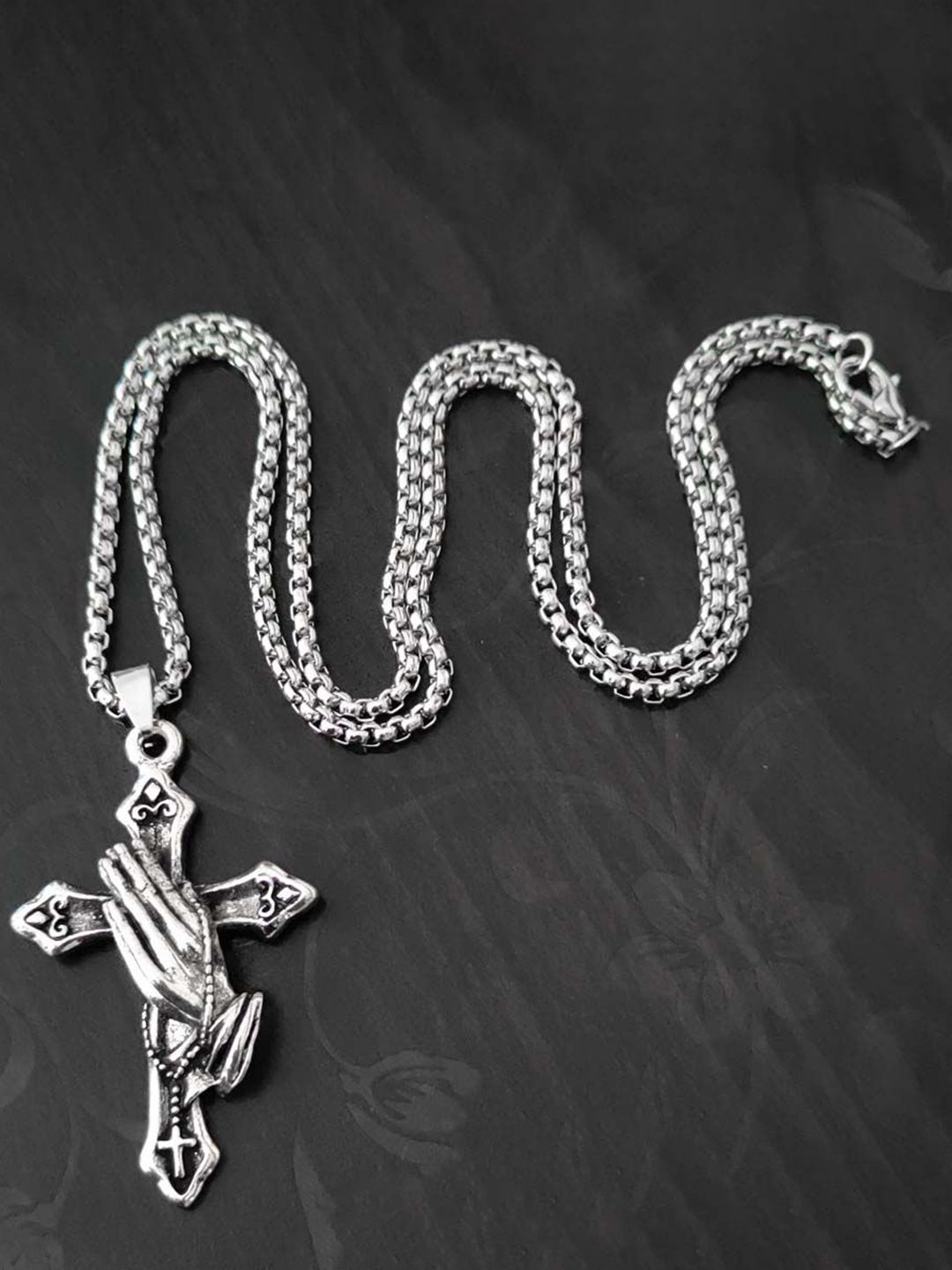 M Men Style Silver-Plated Religious Lord Jesus Prayer Hands Contemporary Pendant-picture-10