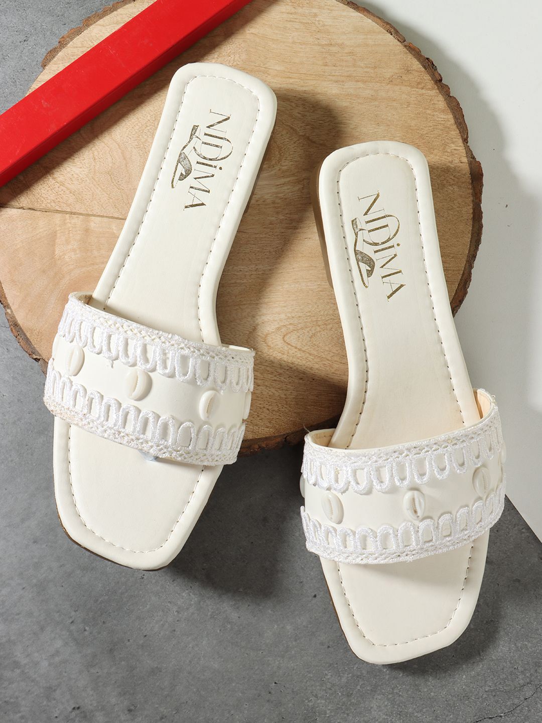 Nidima Women Embellished Ethnic Open Toe Flats-picture-14