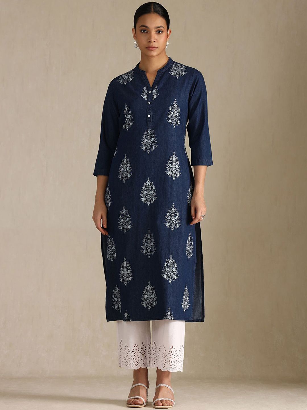 Women Floral Print Straight Kurta