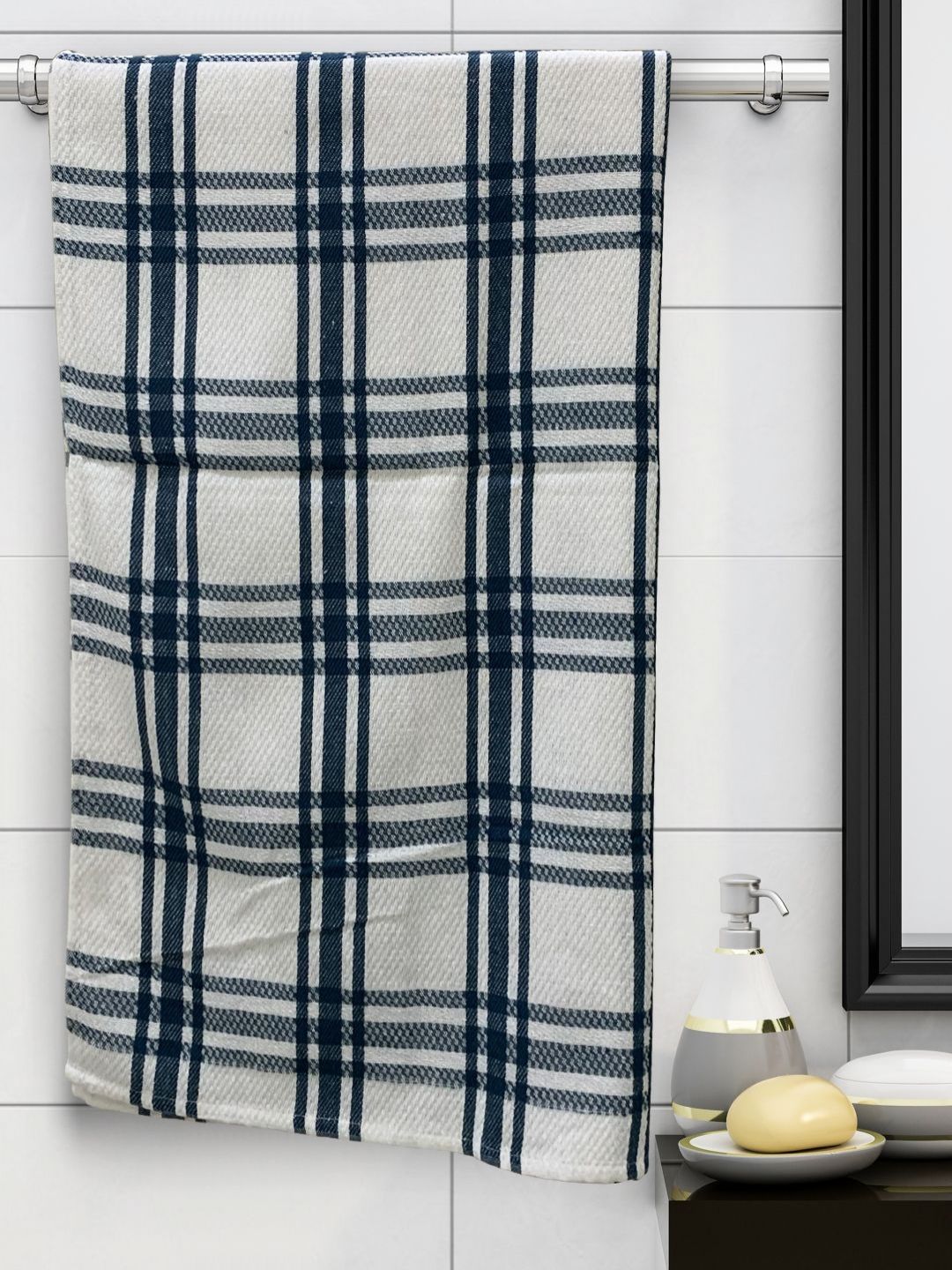 Myntra Elegant Homes White & Black Striped Cotton 210 GSM Bath Towels