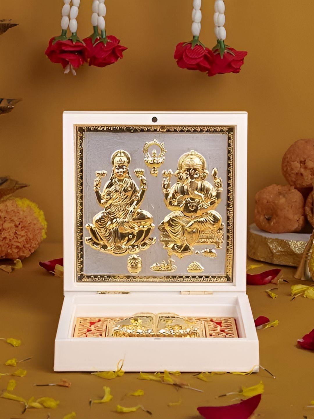 HOUSE OF WEMY White & Red Lakshmi Ganesha Religious Foot Prints-picture-38