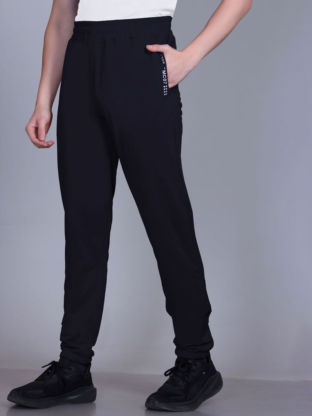 MOUNTAIN COLOURS Men Brand Logo Printed Mid-Rise Joggers-picture-27