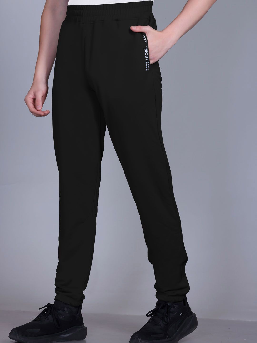 MOUNTAIN COLOURS Men Mid-Rise Joggers-picture-14