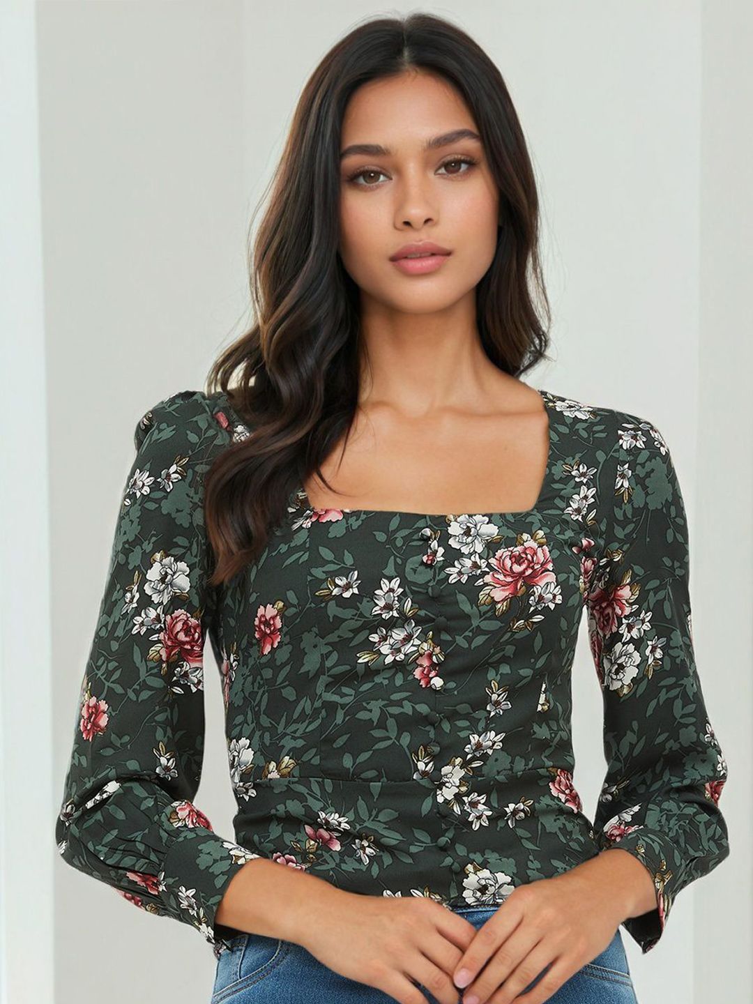 Stylecast X Slyck Floral Print Crop Top-picture-38