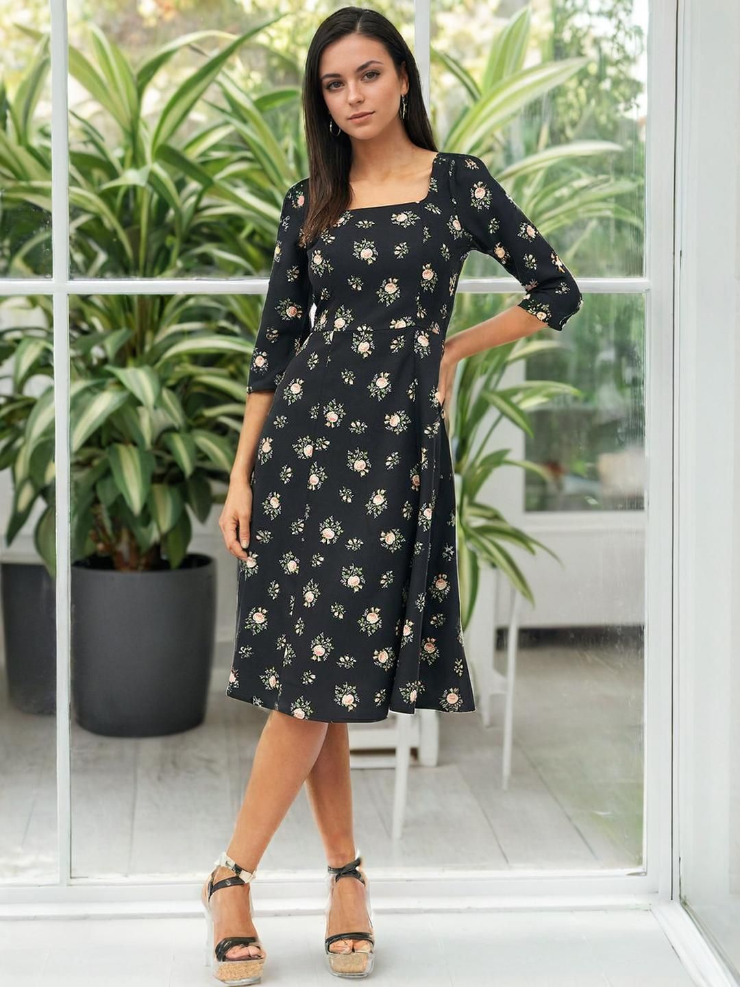 Stylecast X Slyck Women Floral Print Puff Sleeve Midi Dress