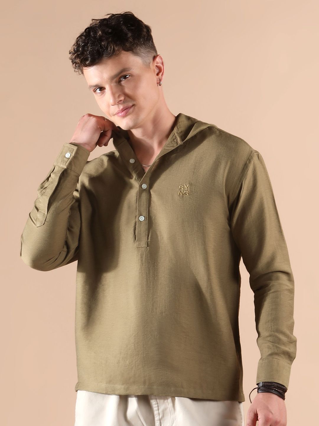 Beyoung Men Classic Relaxed Fit Solid Hooded Casual Shirt-picture-10