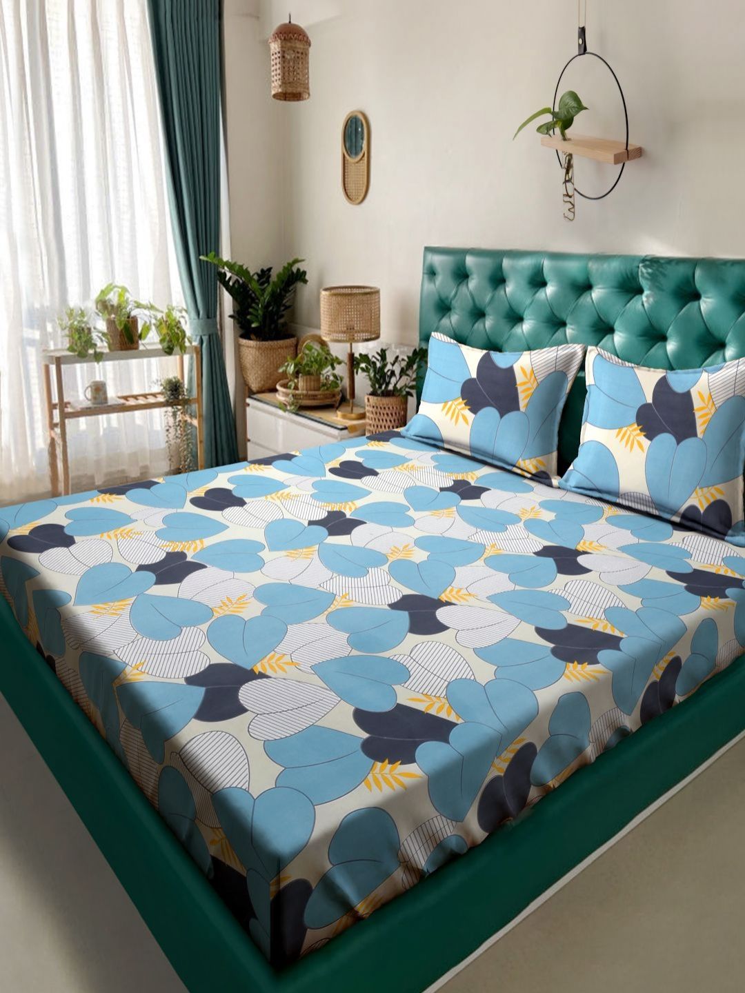 Aura White & Blue Geometric Printed 300 TC Double King Bedsheet Set-2.5 m x 2.15 m-image-35