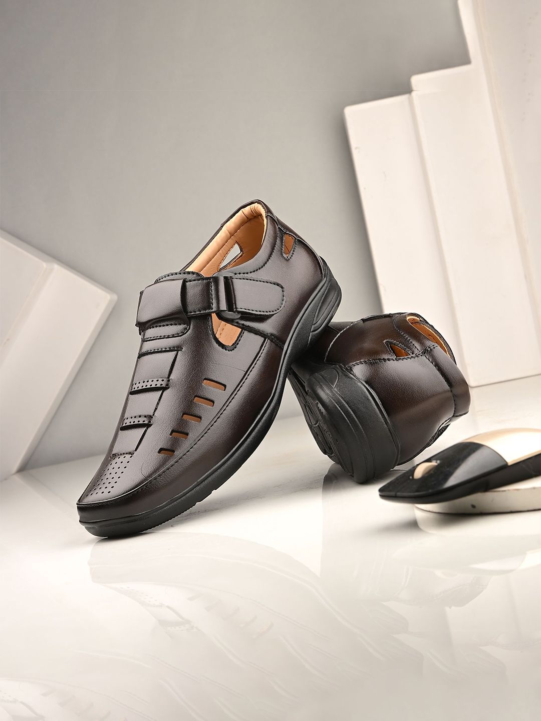 Vellinto Men Memory Foam Shoe-Style Sandals-picture-32