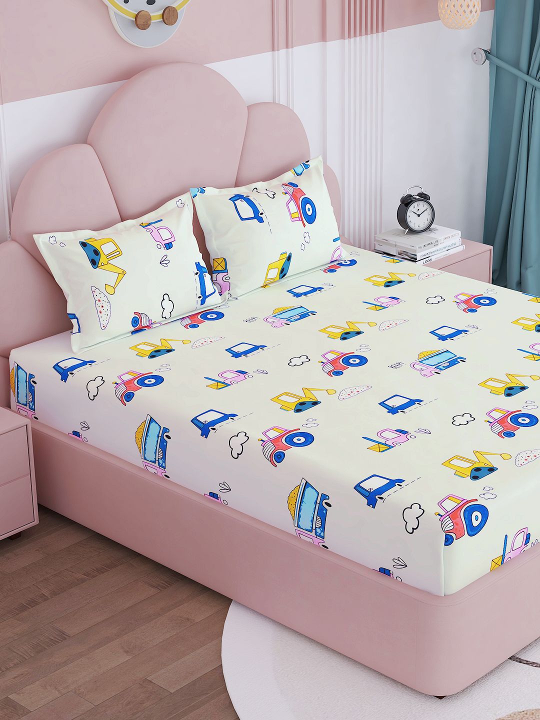 Story@home White & Blue Graphic 180 TC Queen Bedsheet with 2 Pillow Covers-picture-30