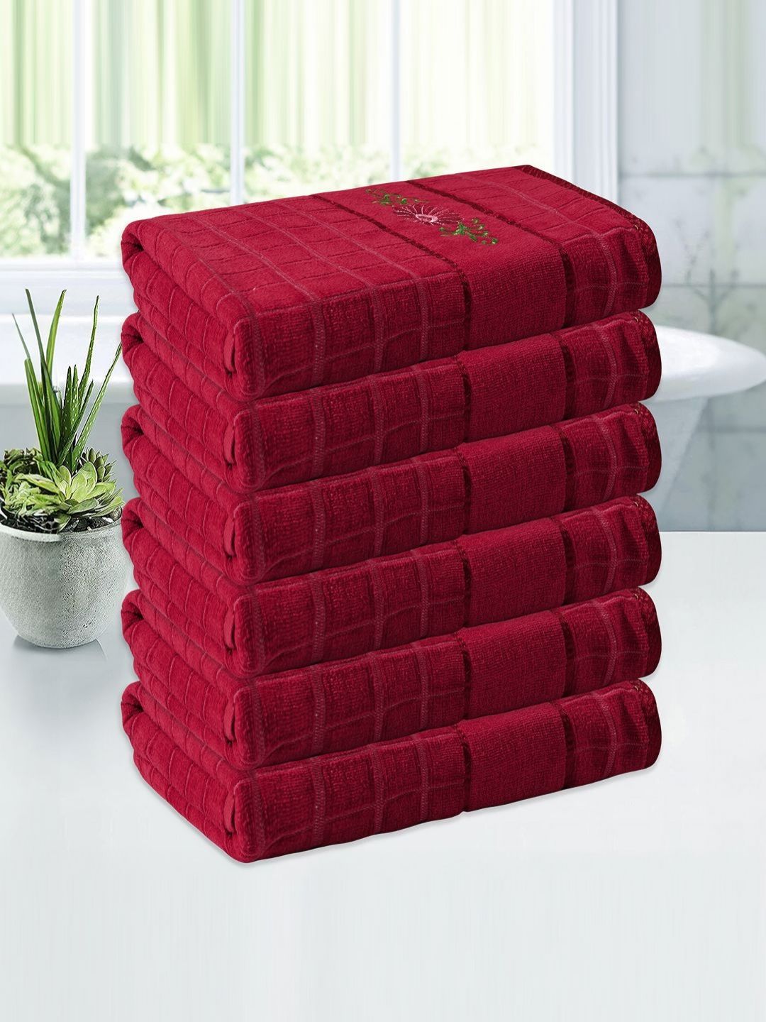 Myntra Elegant Homes Red & Green 6 Pieces Checked Cotton 260 GSM Bath Towels-image-12