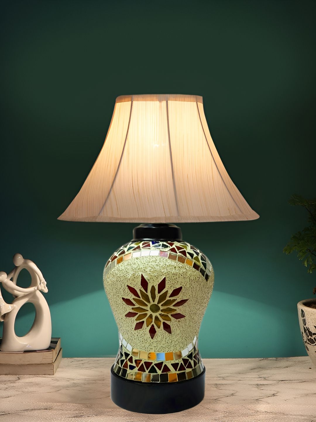 Aura Off White Glass Frustum Shaped Table Lamp-picture-11