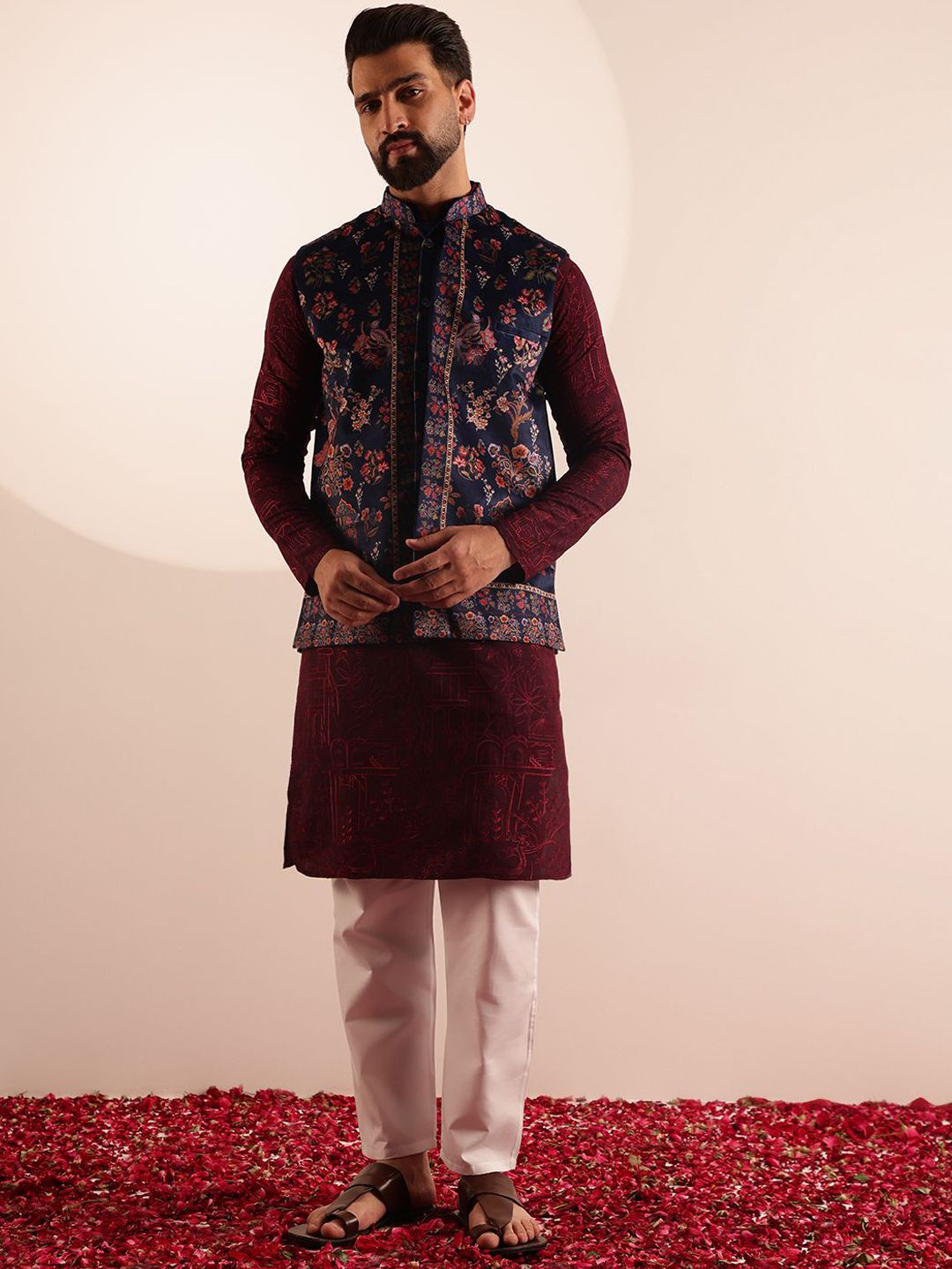 SOJANYA Men Floral Embroidered Kurta with Pyjama-picture-26