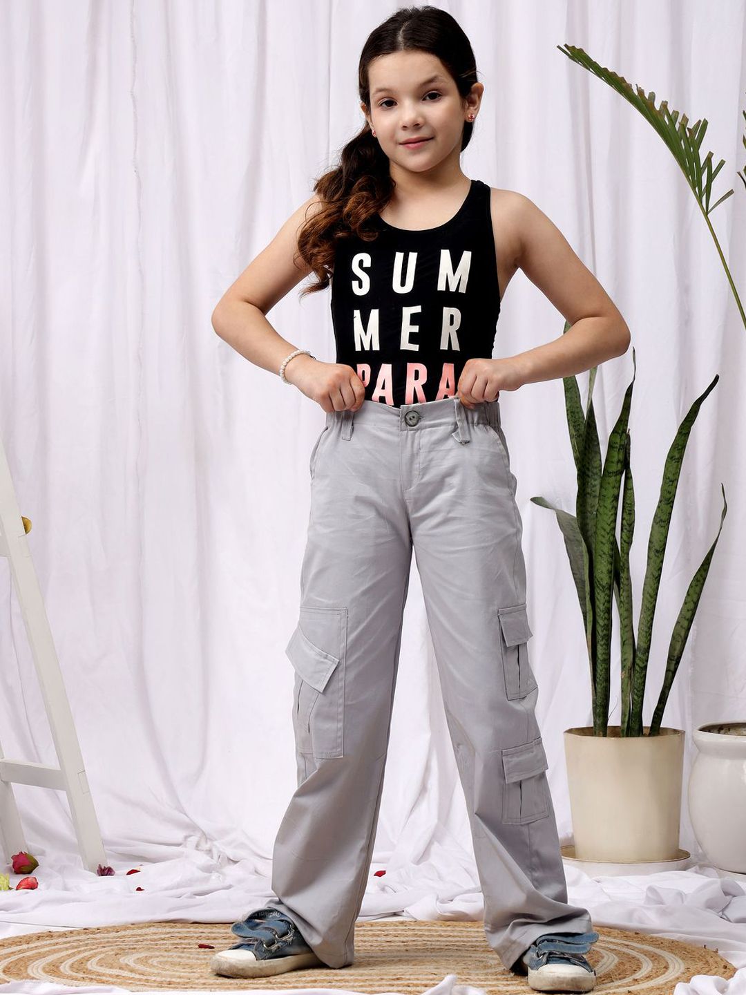 NEUDIS Girl Mid-Rise Slim Fit Cotton Cargos-picture-26