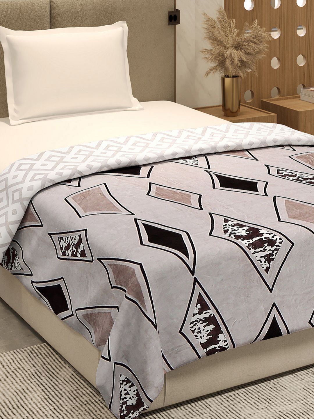 Monte Carlo Grey & Black Abstract Printed AC Room 350 GSM Single Bed Blanket-picture-26