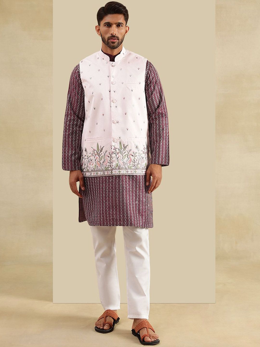 SOJANYA Men Floral Embroidered Kurta with Pyjama-picture-18