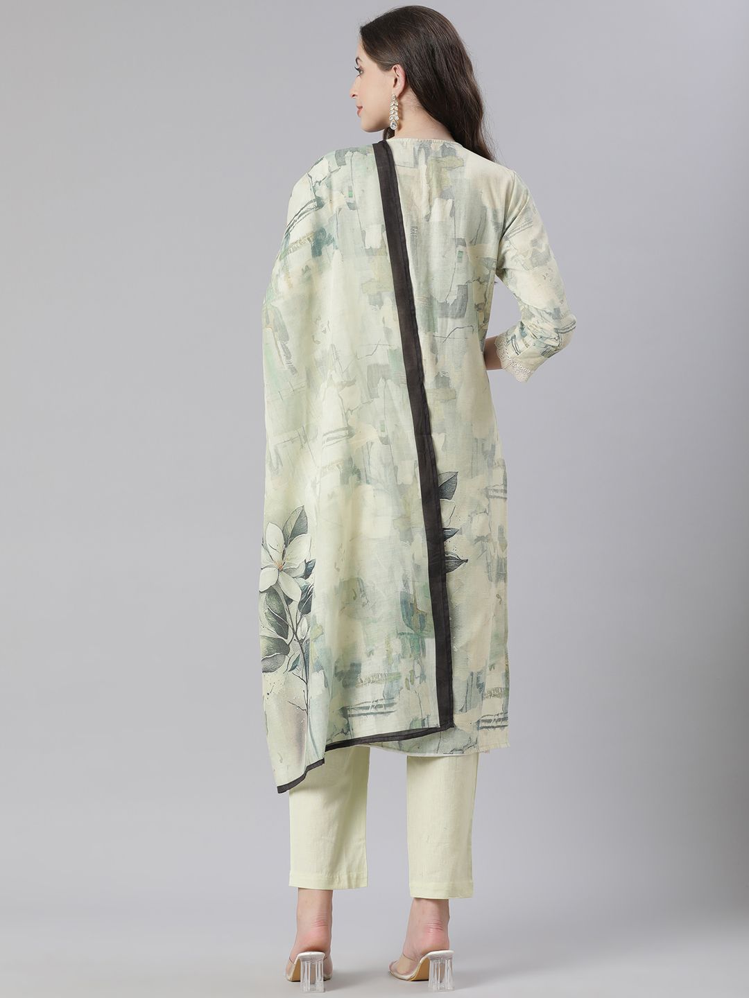 Women's Grey Floral Printed Beads and Stones Kurta Set With Dupatta