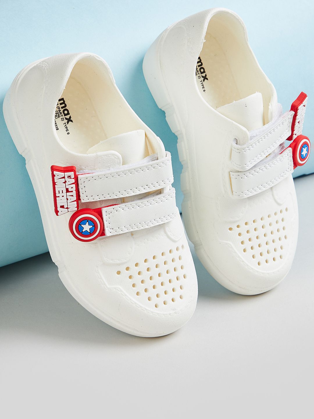 max Boys Colourblocked PU Slip-On Sneakers