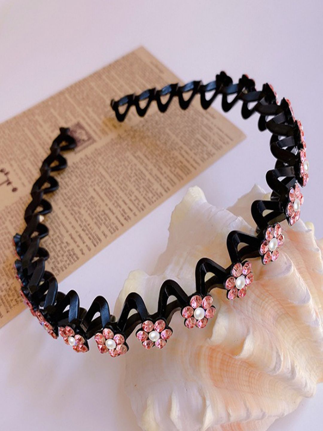 LYKAA Girls Embellished Hairband