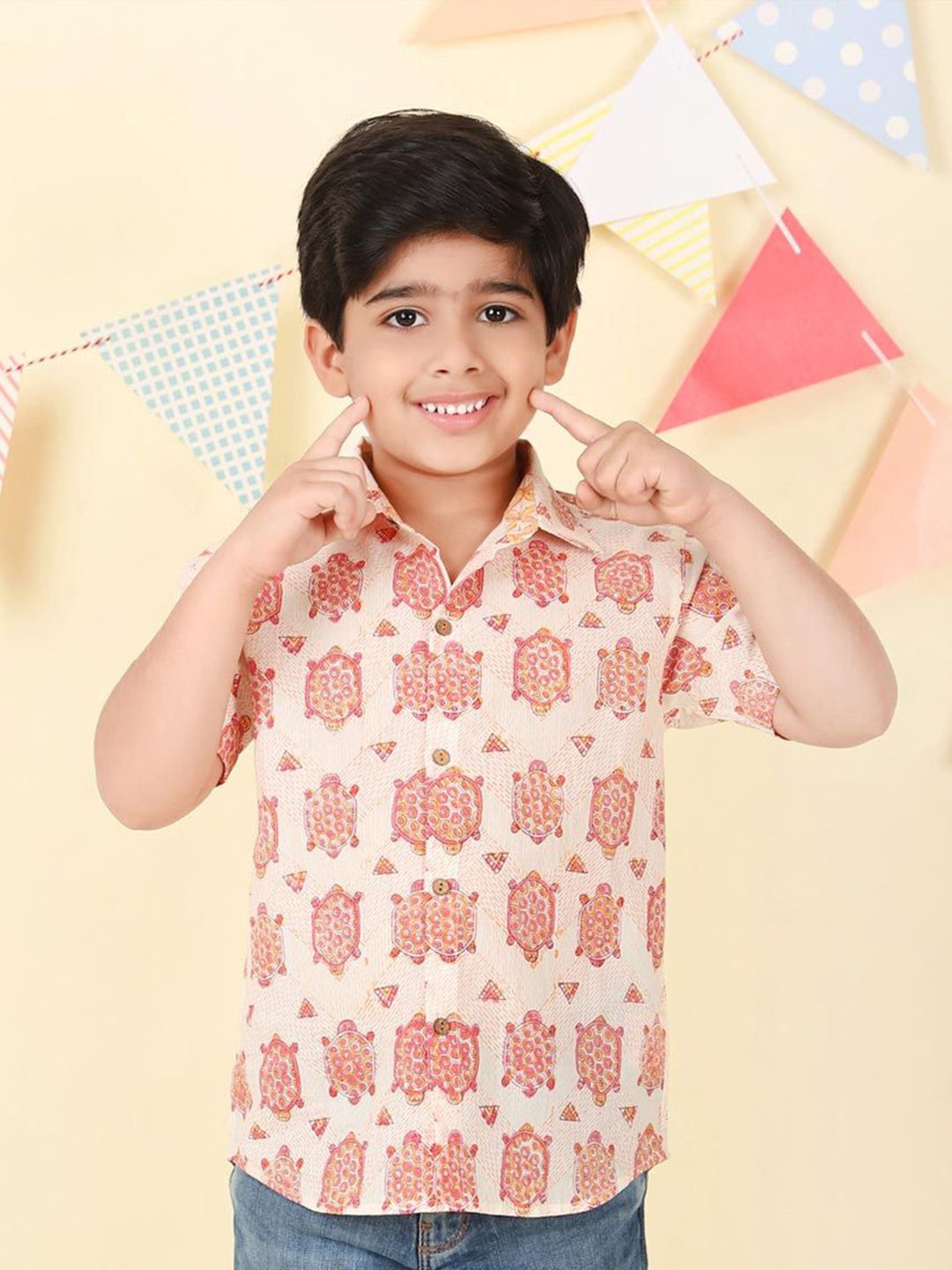 Fabindia Boys Conversational Printed Spread Collar Cotton Casual Shirt-picture-14