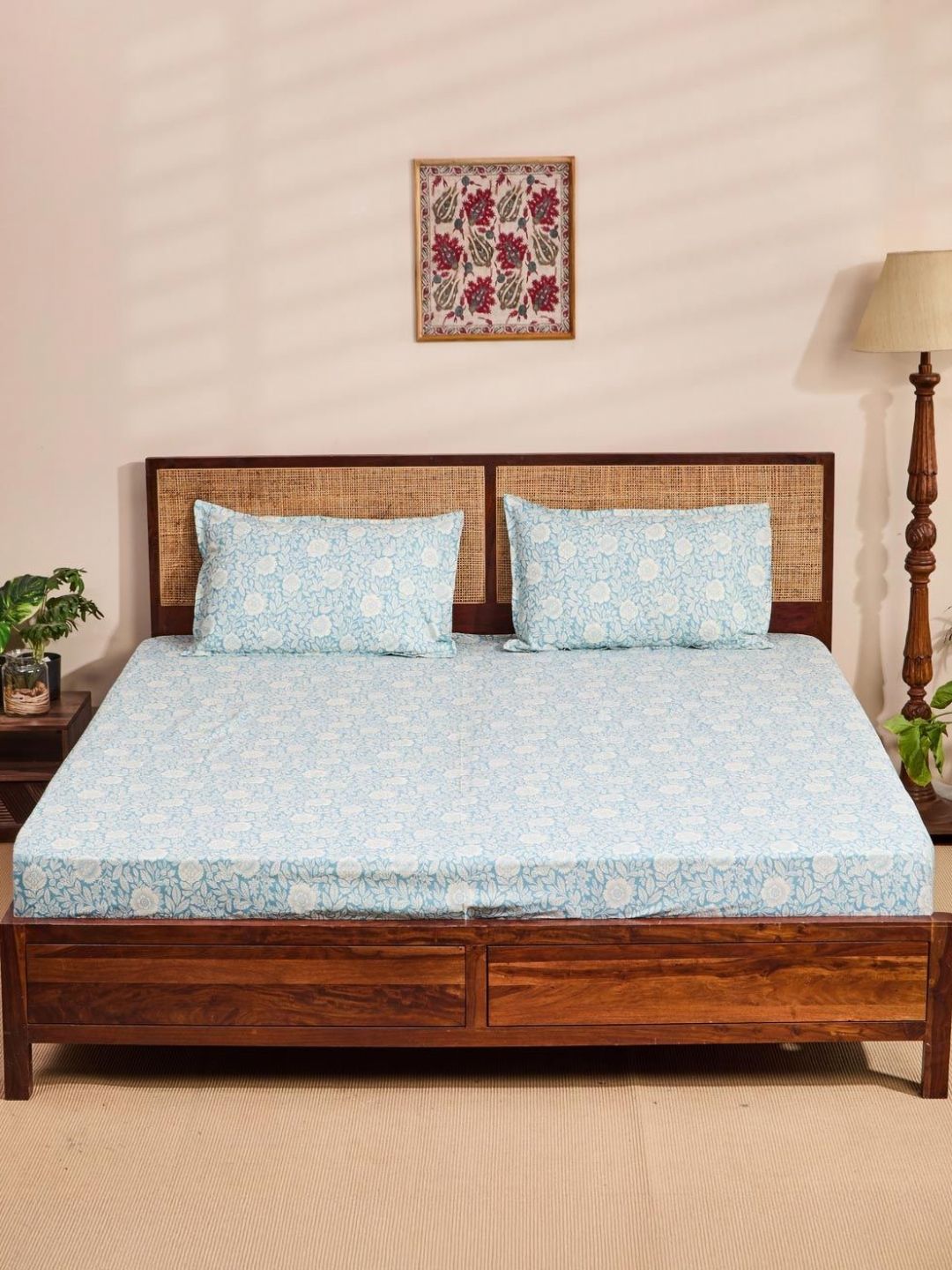 Fabindia Blue & White Floral Printed 144 TC Cotton King Bedsheet Set 2.35 m x 2.6 m-picture-31