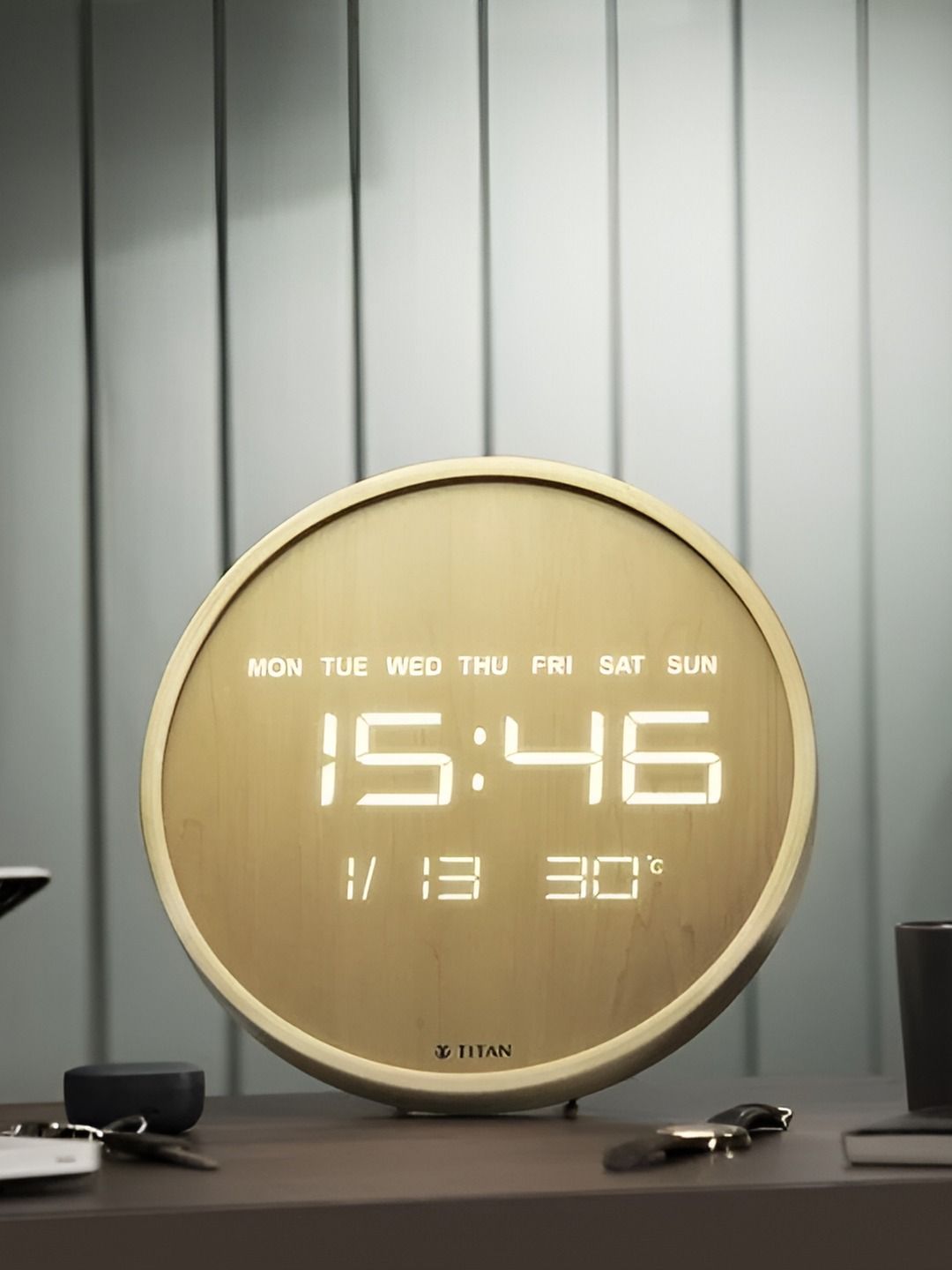 Titan Brown & Gold Toned Wooden Contemporary Round Shaped Wall Clock-image-18
