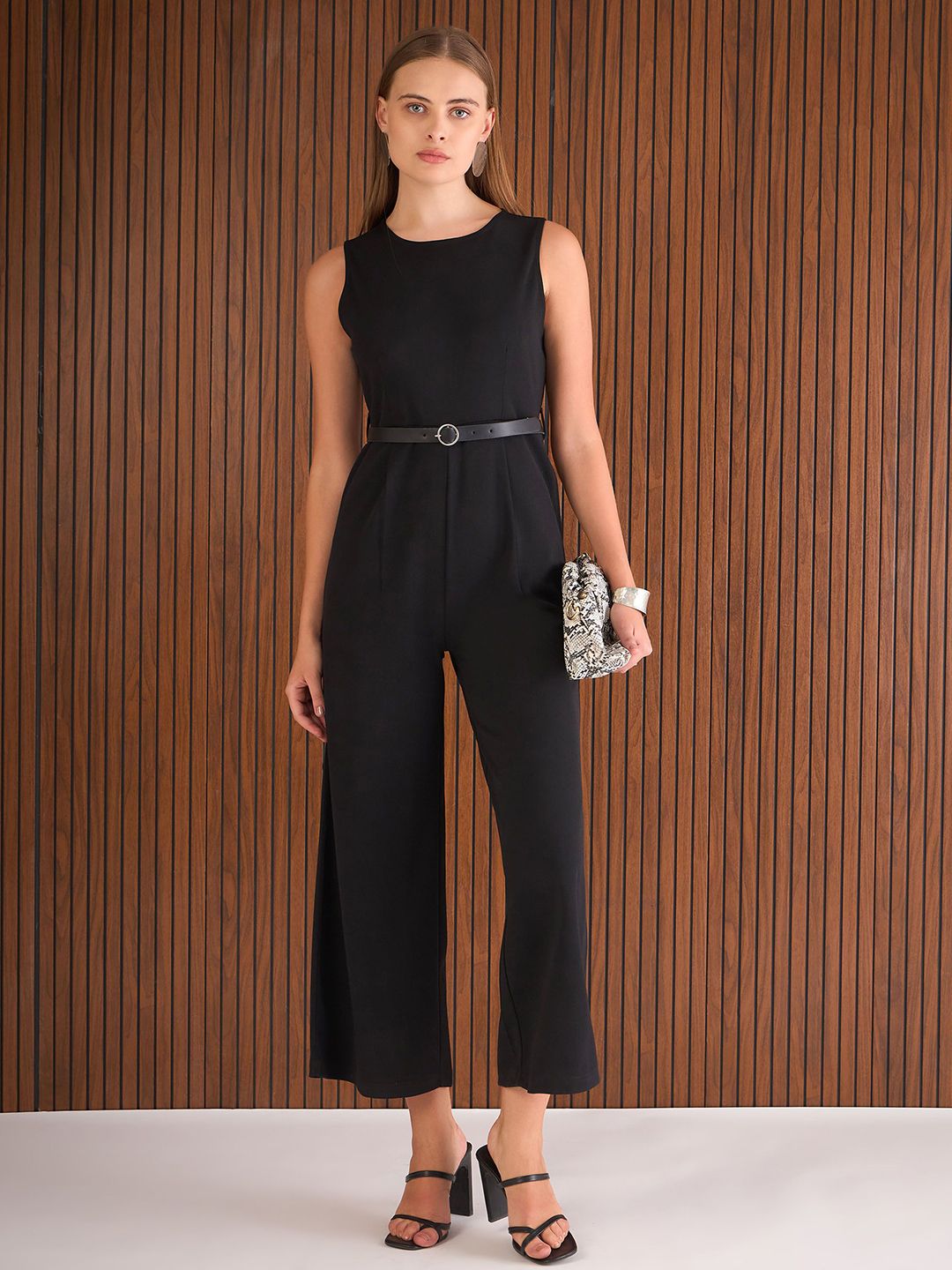 SASSAFRAS Women Round Neck Sleeveless  Basic Jumpsuit