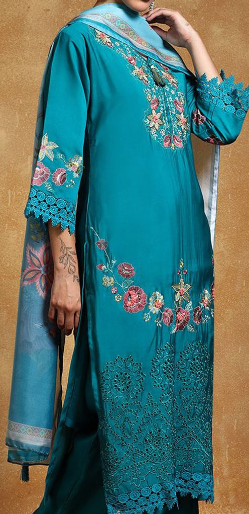 Floral Embroidered Regular Thread Work Pure Cotton Kurta with Trousers & Dupatta