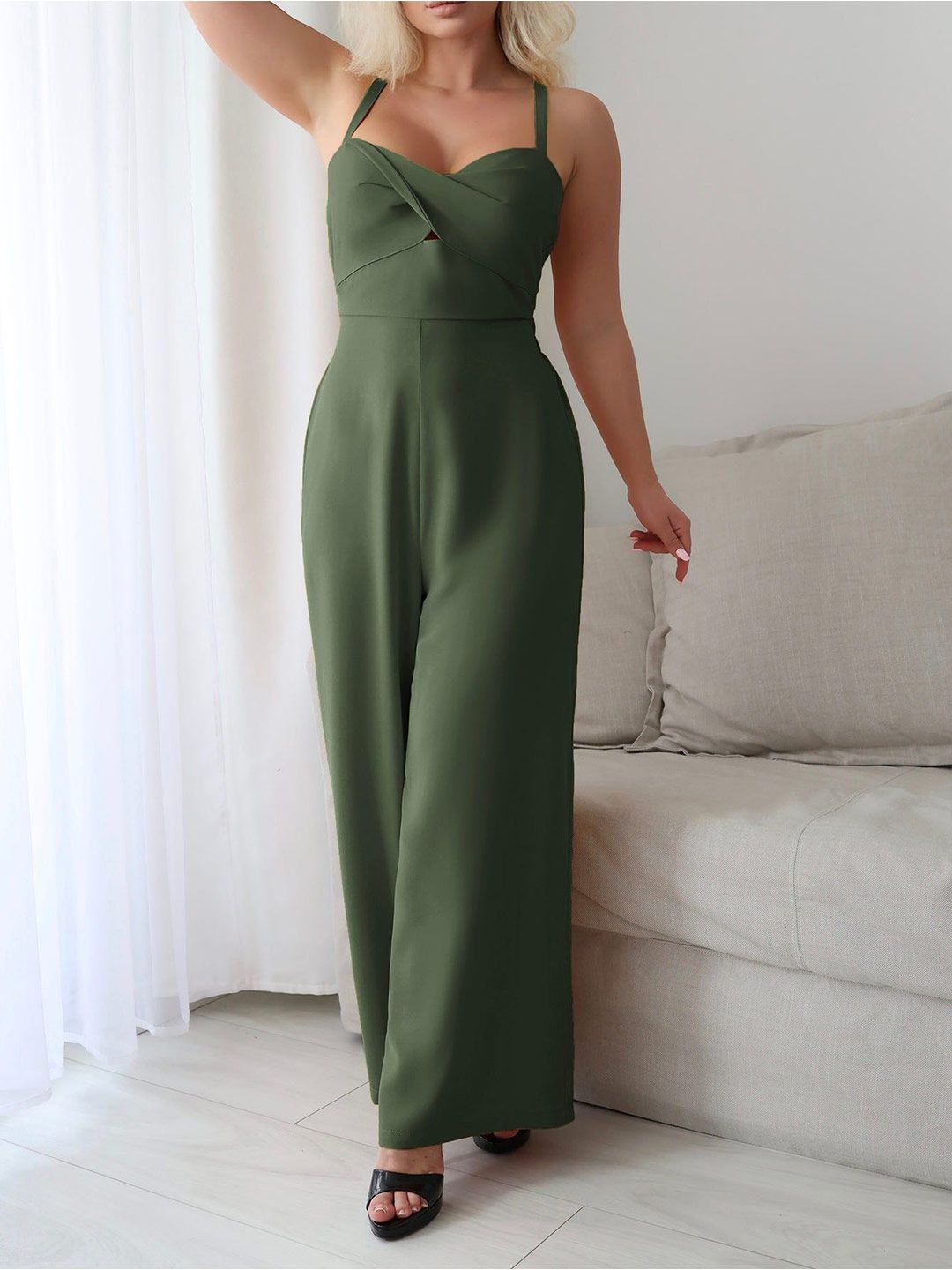 Outzidr Basic Women Sweetheart Neck Shoulder Straps Jumpsuit-picture-10