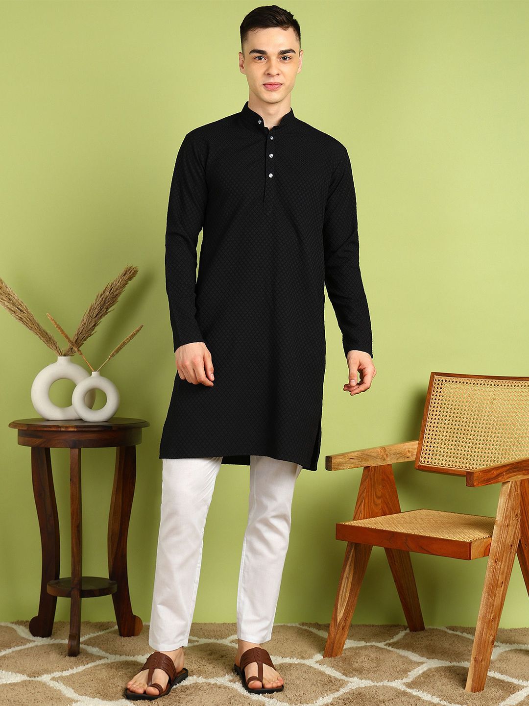 FUBAR Men Thread Work Kurta-picture-18