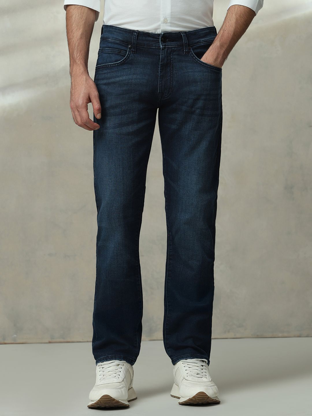 Mufti Men Straight Fit Light Fade Stretchable Jeans-picture-27