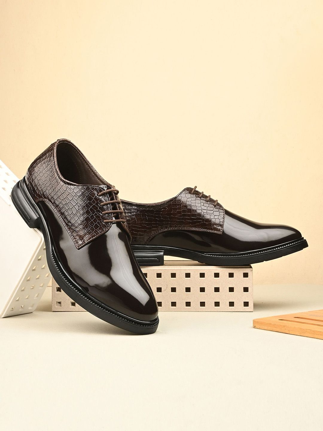 INVICTUS Men Textured Leather Formal Derbys-picture-21