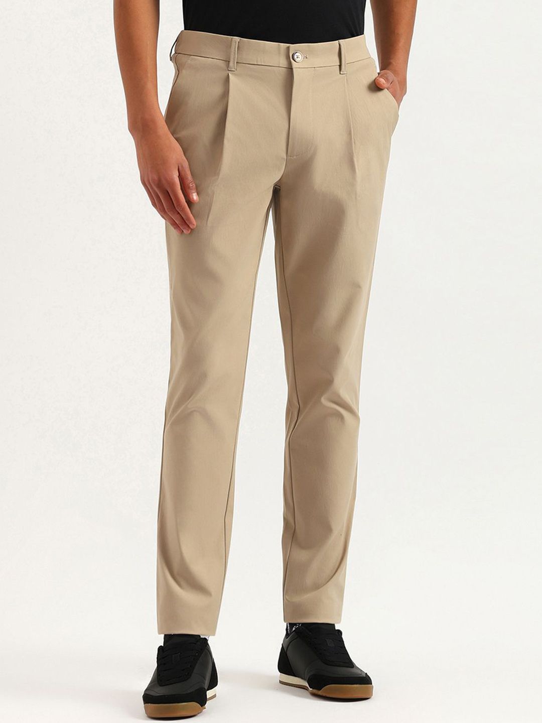 United Colors of Benetton Men Pleated Trousers-picture-37