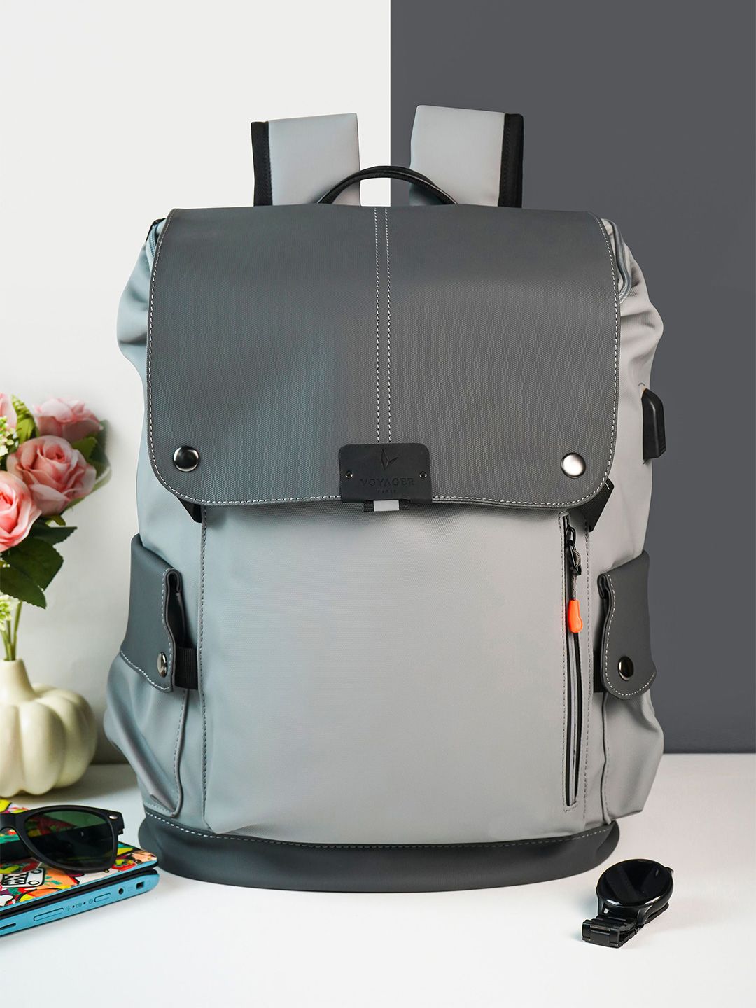 VOYAGER PARIS Unisex Backpack with USB Charging Port-picture-25