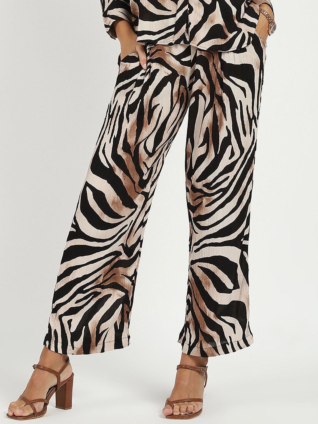 Global Republic Women Animal Printed Relaxed High-Rise Trousers-picture-25