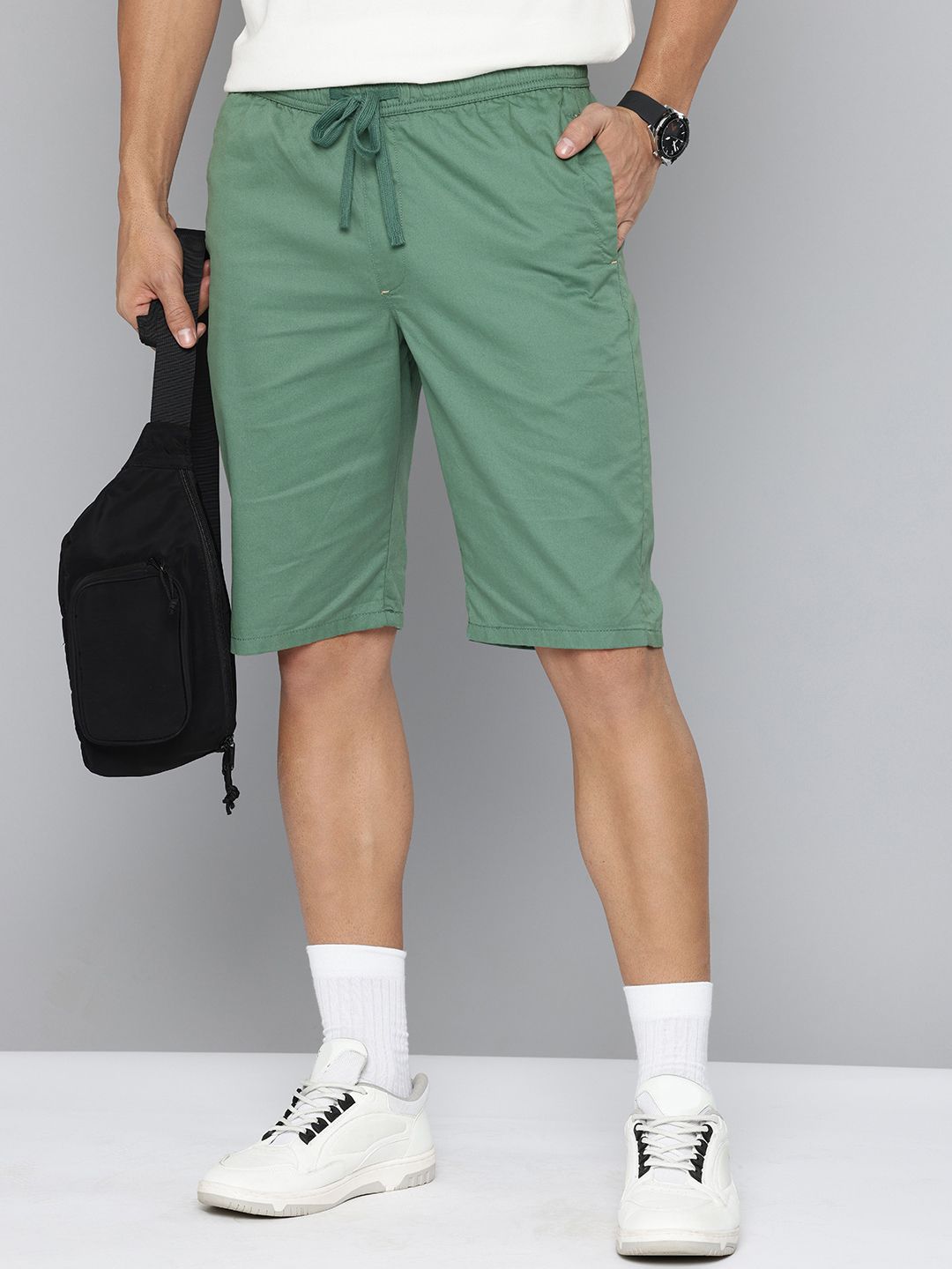 Indian Terrain Men Solid Pure Cotton Shorts-picture-40