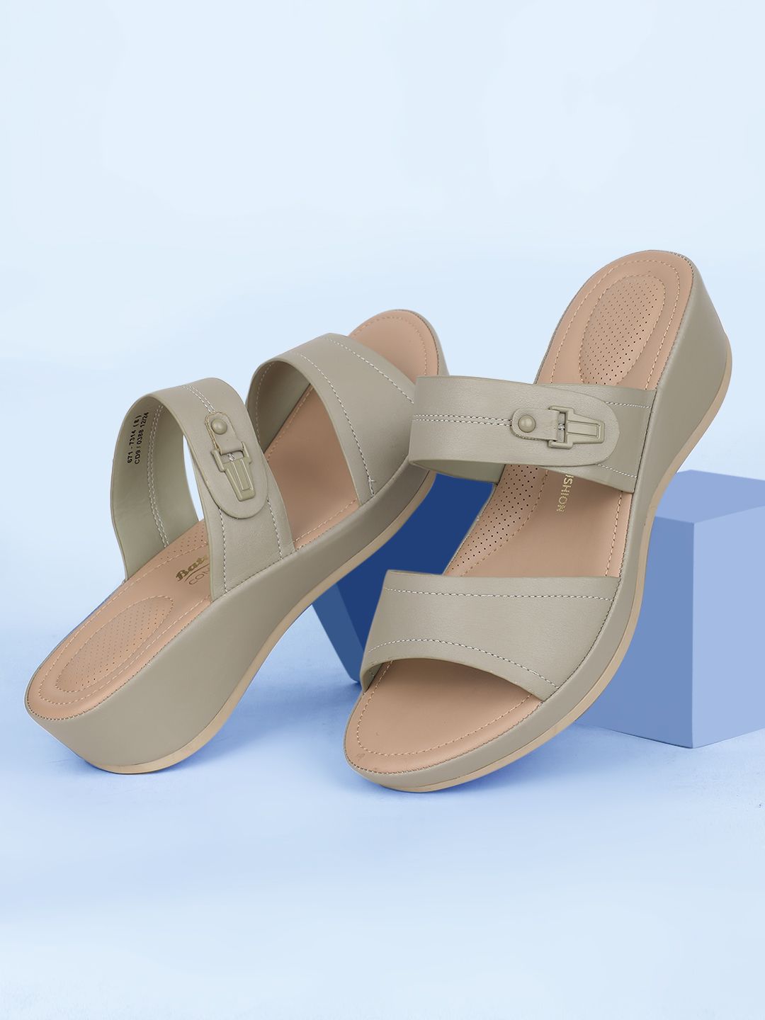 Bata comfit Women Comfortable Platform Sandals-picture-23