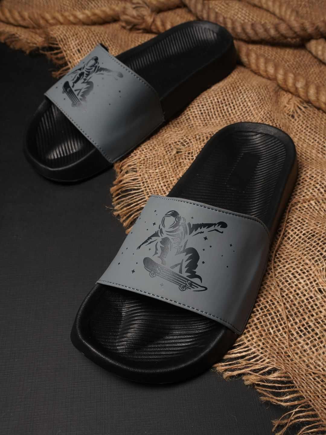 PERY PAO Men Printed Sliders-picture-11