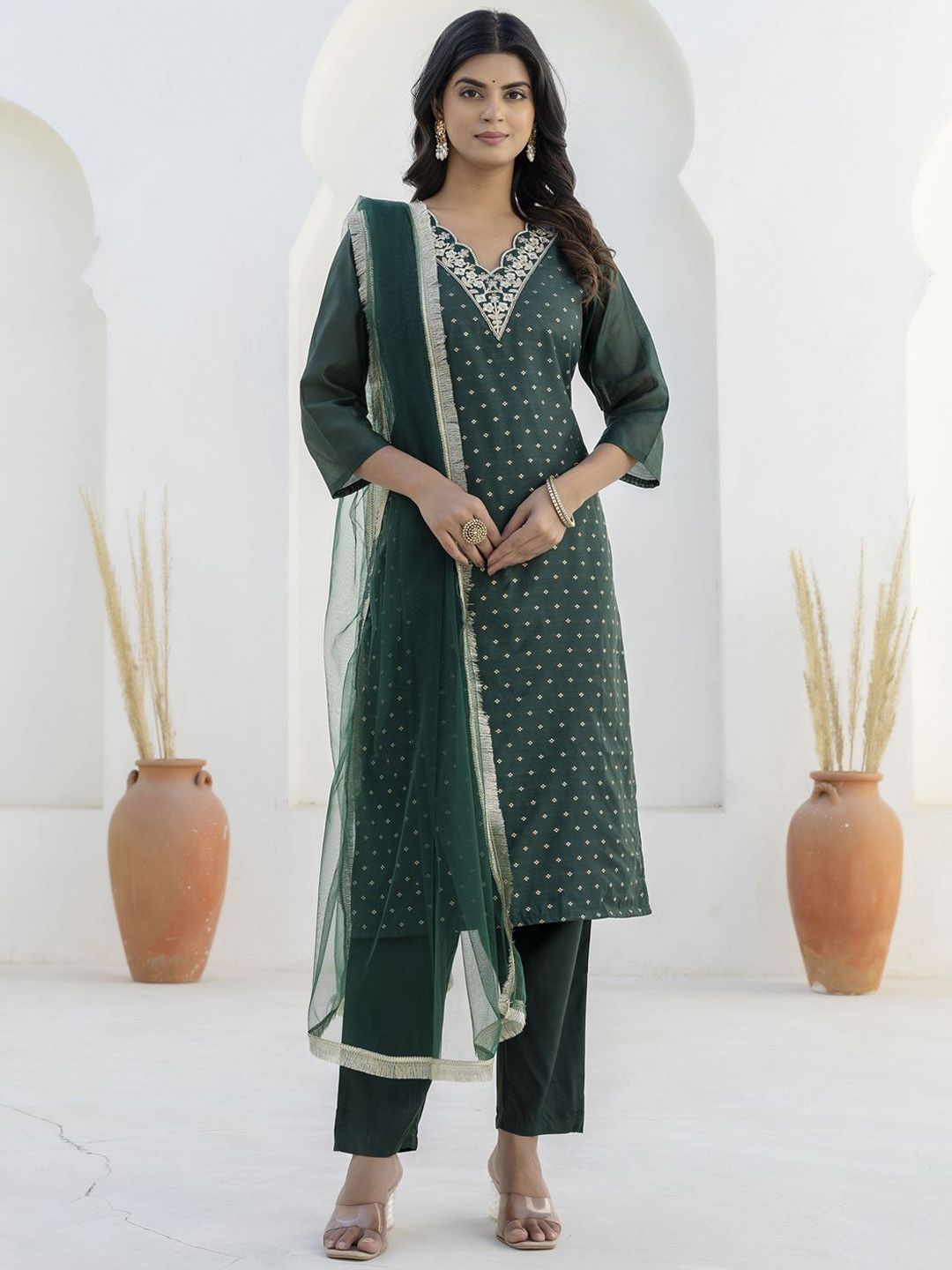 VredeVogel Women Floral Embroidered Straight Kurta with Trousers & Dupatta-picture-33
