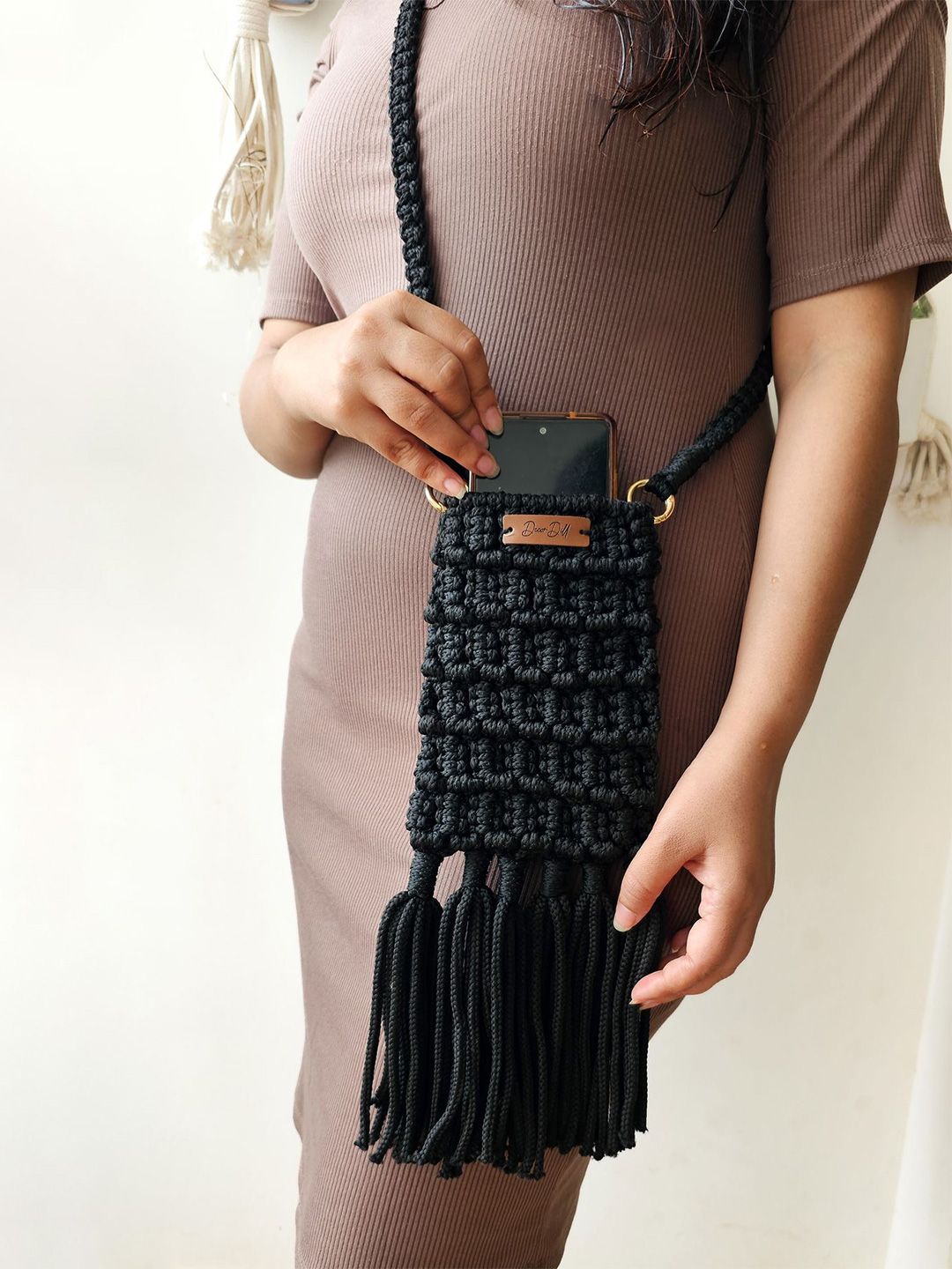 DECORDILL Self Design Knotted Crossbody Mobile Bag-picture-13