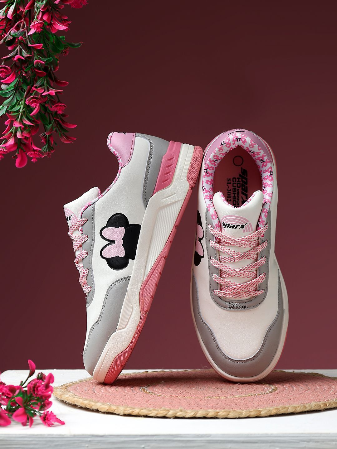 Sparx Women Training or Gym Marking Shoes