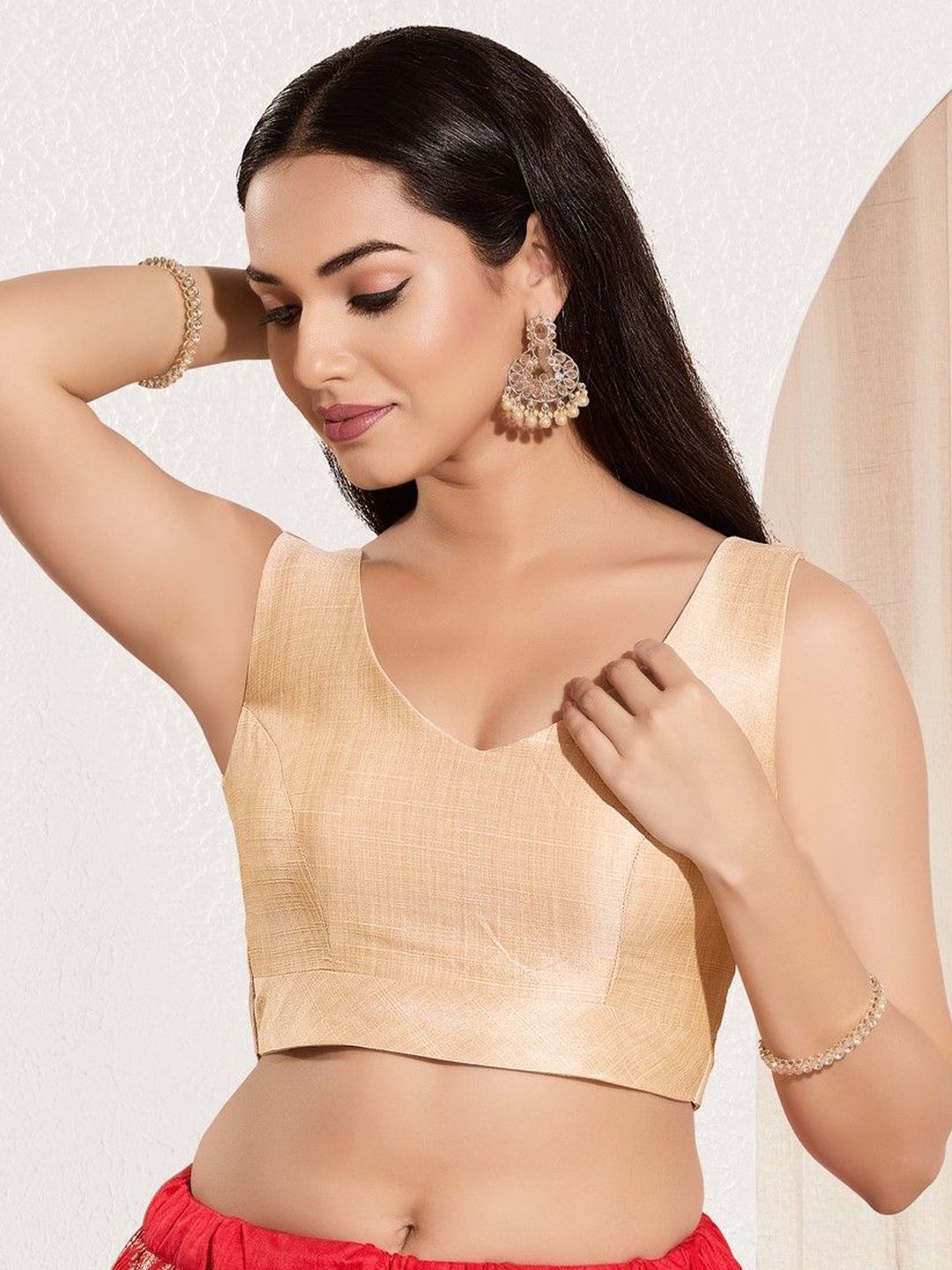 VAMAS - THE DESIGNER BLOUSES V Neck Padded Saree Blouse-picture-39