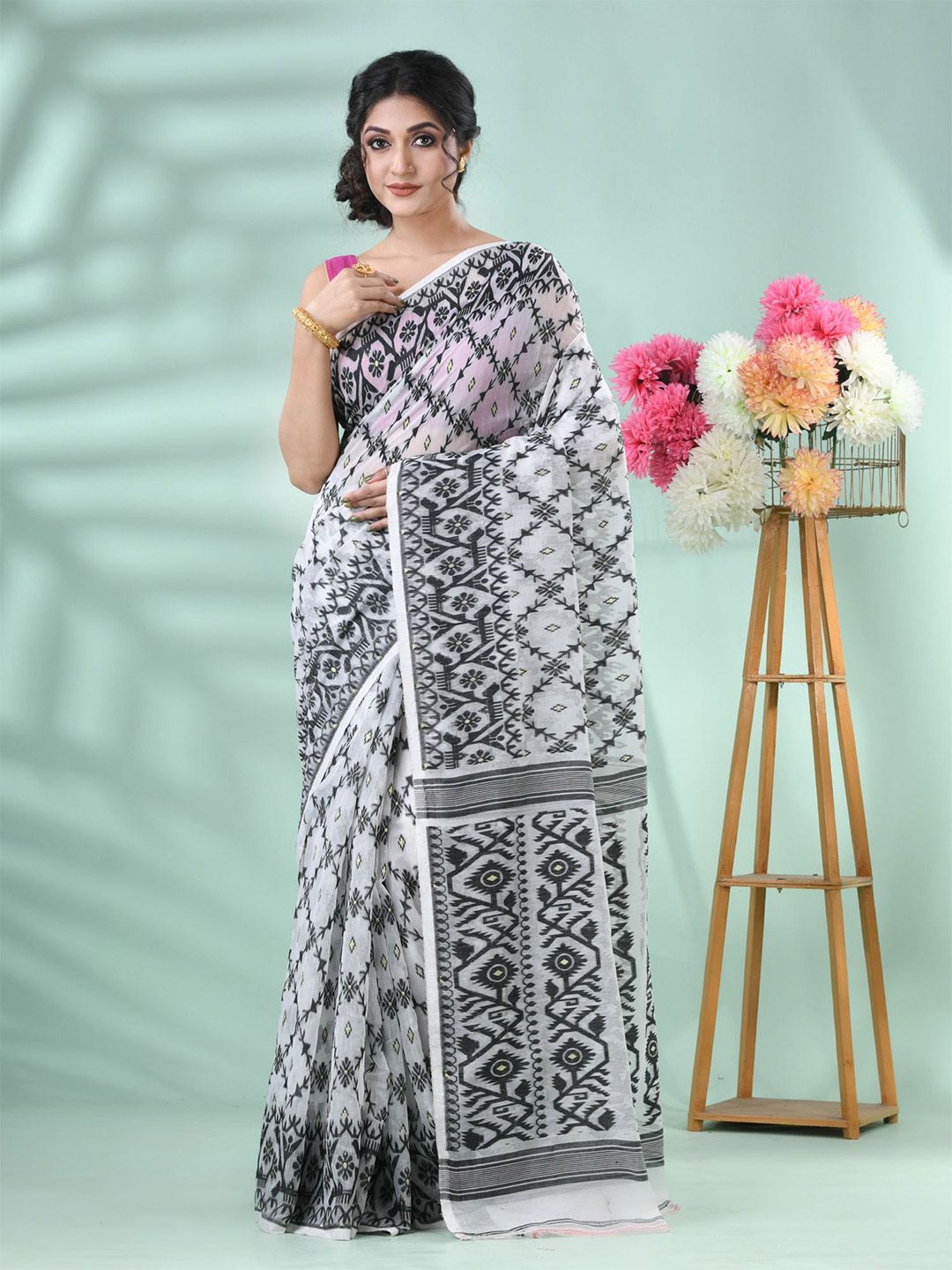 DESH BIDESH Women Woven Design Zari Jamdani Saree-picture-31