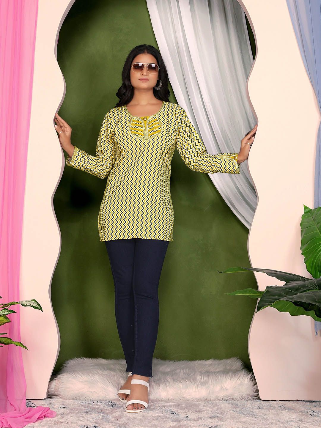 FULPARI Women Chevron Printed Regular A Line Kurti-picture-28