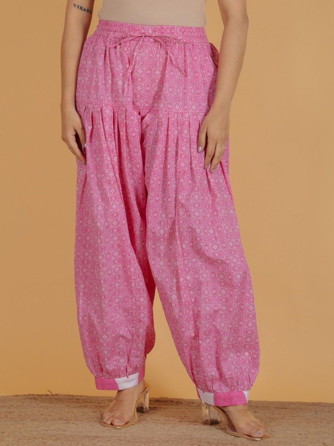 Aramya Women Solid Printed Loose Fit Cotton Salwar