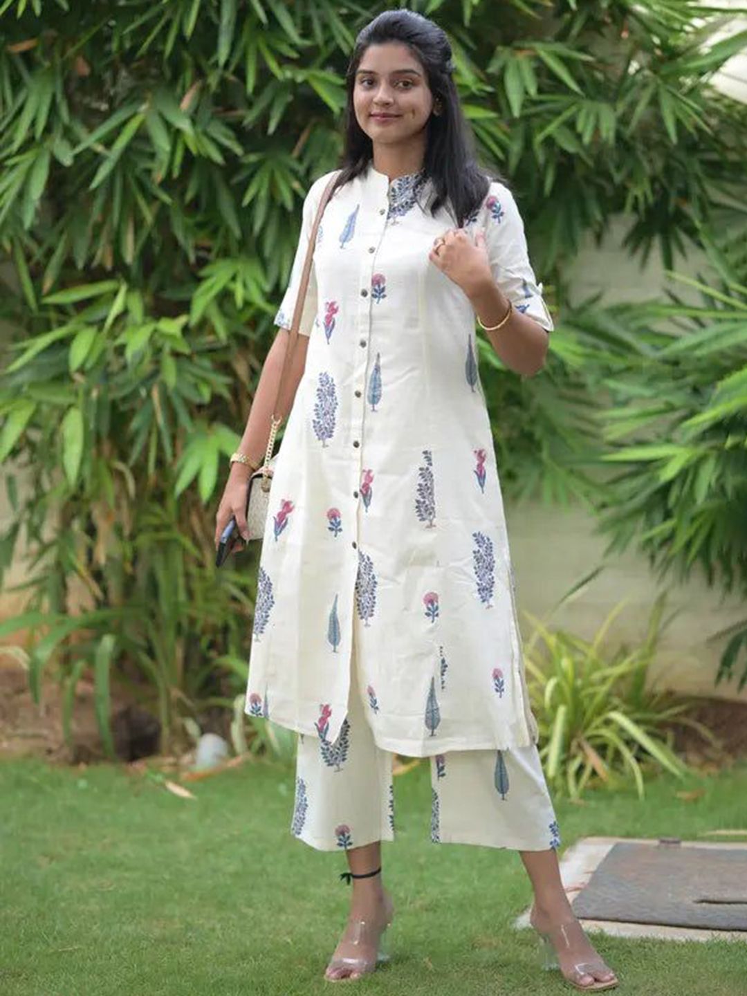 GoSriKi Floral Printed Mandarin Collar Roll-Up Sleeves A-Line Kurta With Palazzos-picture-17