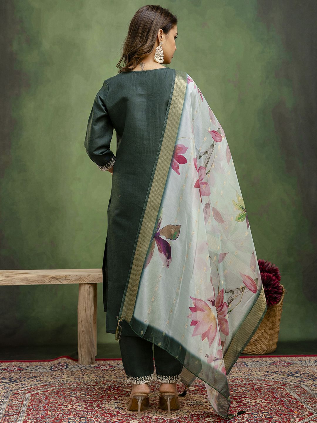Festival VredeVogel 9254 Women Kurta and Trousers Pant Set at ₹ 899/piece in Surat