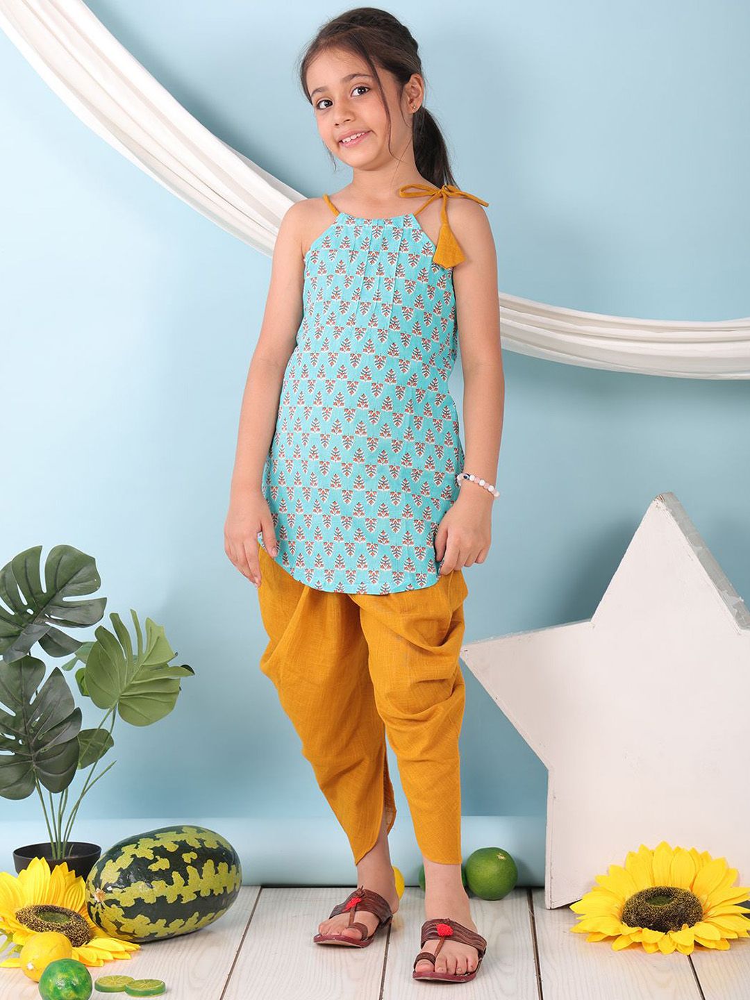 Sangria Girls Girls Floral Printed Pure Cotton Straight Kurti & Dhoti Pants-picture-25