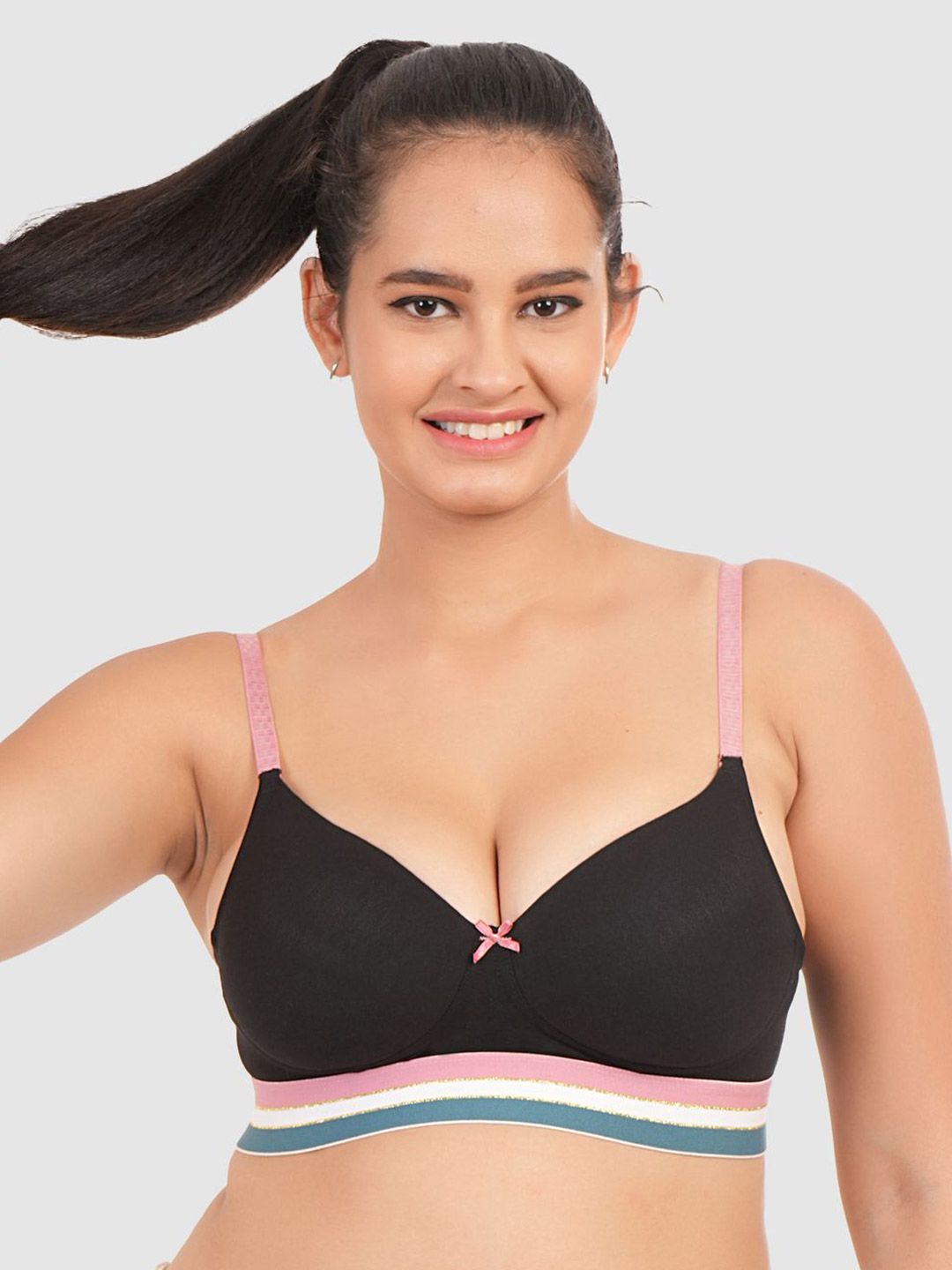 DressBerry Women Full Coverage Lightly Padded Seamless Bra