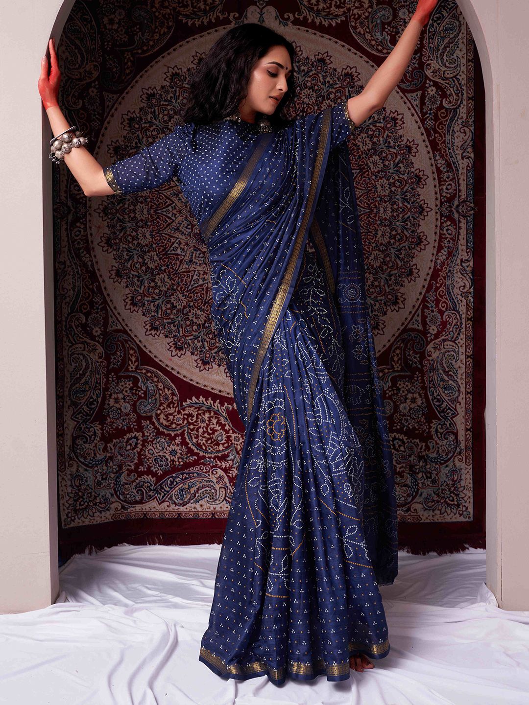 HERE&NOW Bandhani Zari Silk Blend Bandhani Saree-picture-43