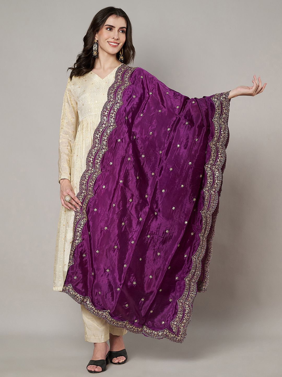 MUFFLY Floral Embroidered Sequinned Chinon Dupatta-picture-28
